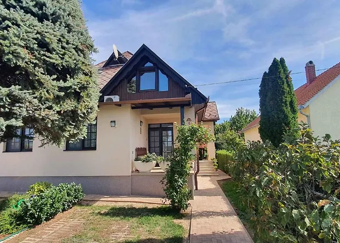 In - Balaton 18987 アパート *